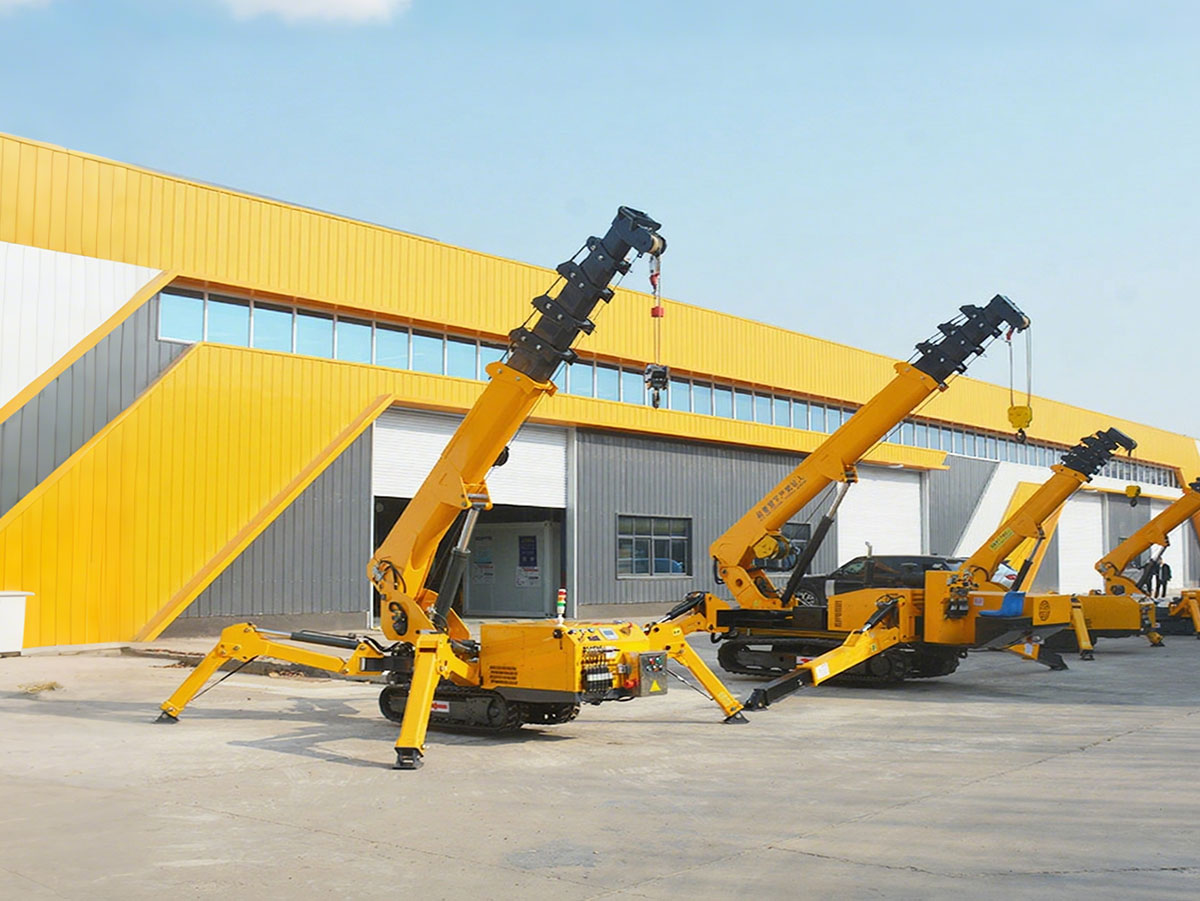 YG Machinery's tracked mini crane
