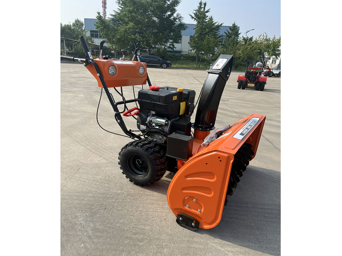 YG Machinery's compact snow thrower