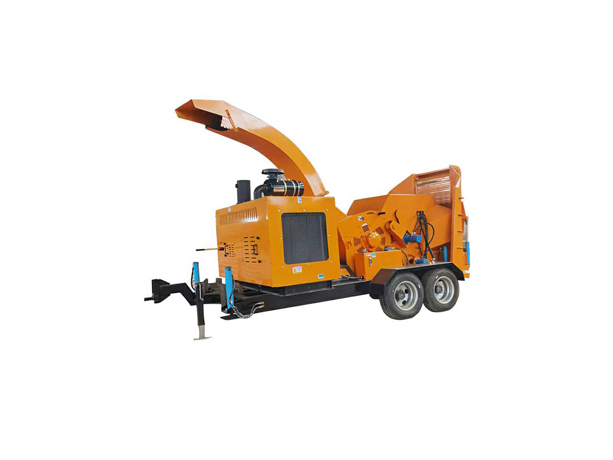 YG Machinery's towable wood chipper