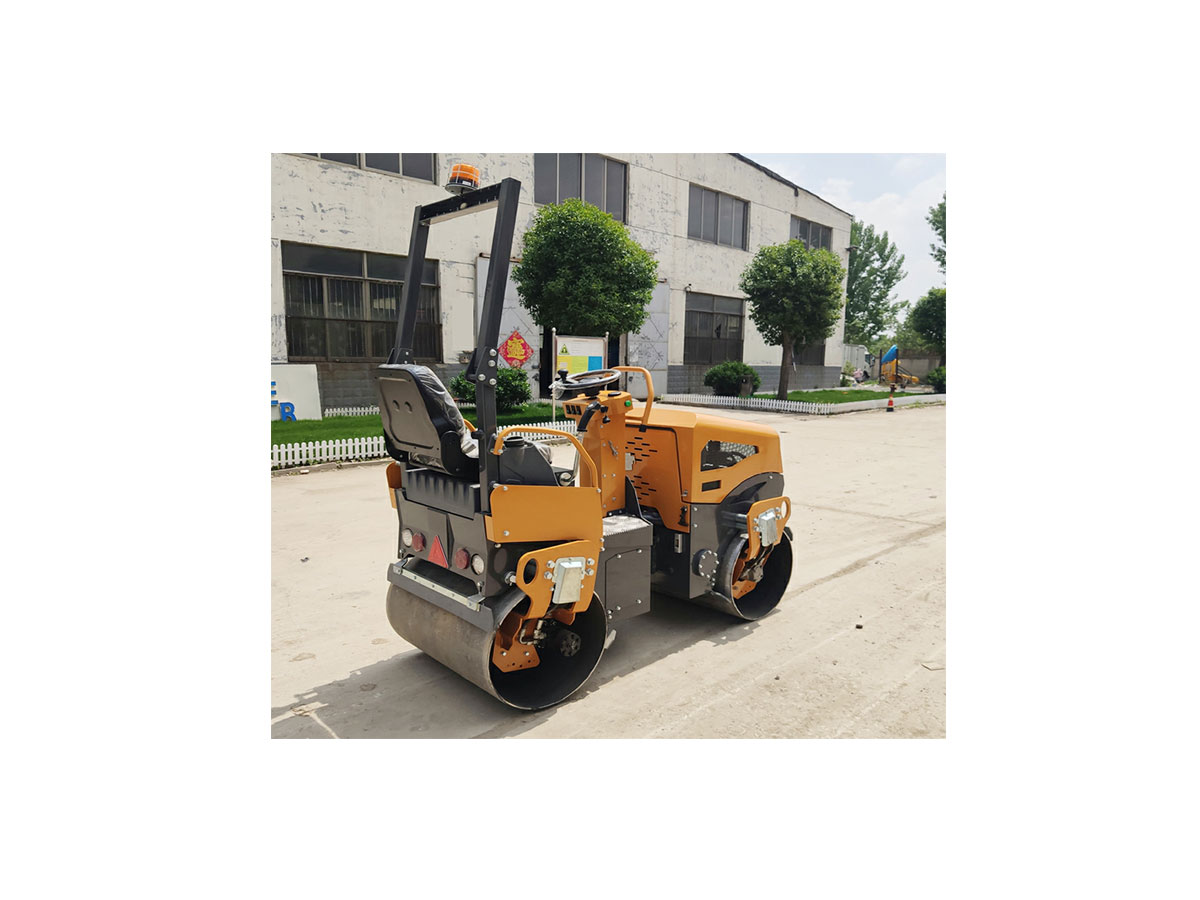 YG Machinery's road construction roller